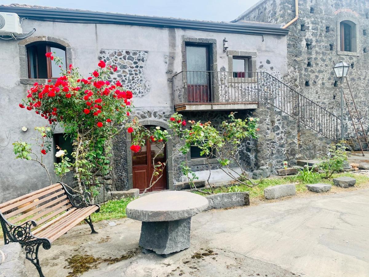 Villa Alessio - Case Vacanza Con Piscina Sull'Etna Puntalazzo Exterior foto